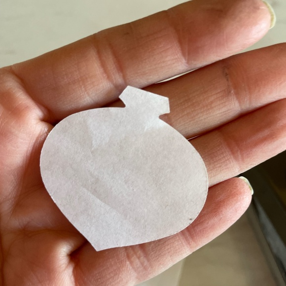 STAMPIN UP CHRISTMAS ORNAMENT PUNCH - Picture 2 of 9